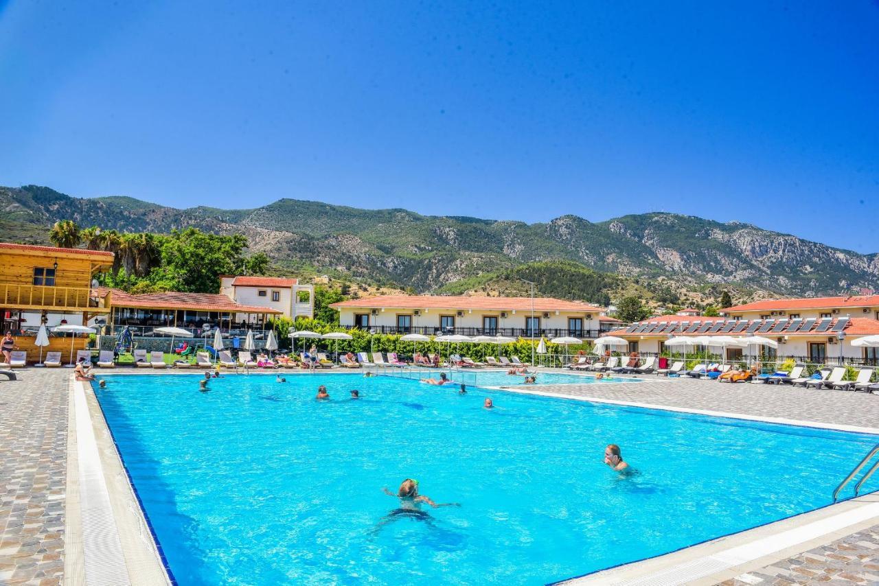 Riverside Garden Resort & Suna'S Beach Club Krini Buitenkant foto