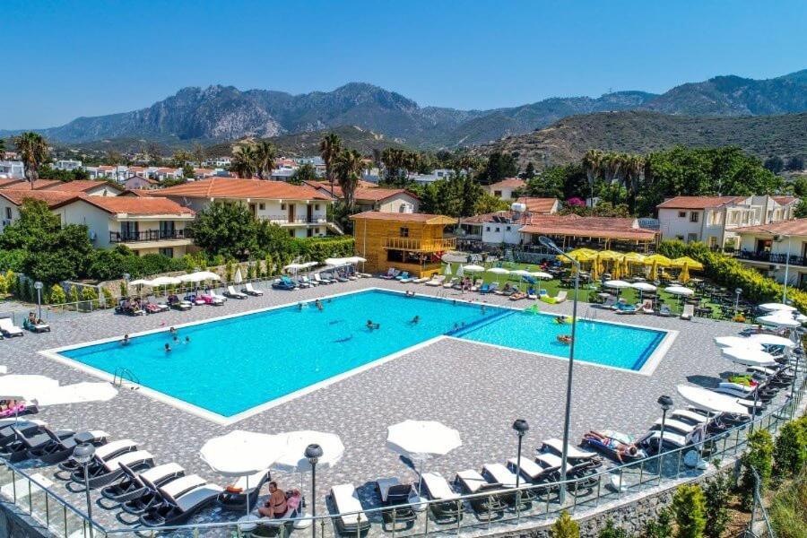 Riverside Garden Resort & Suna'S Beach Club Krini Buitenkant foto