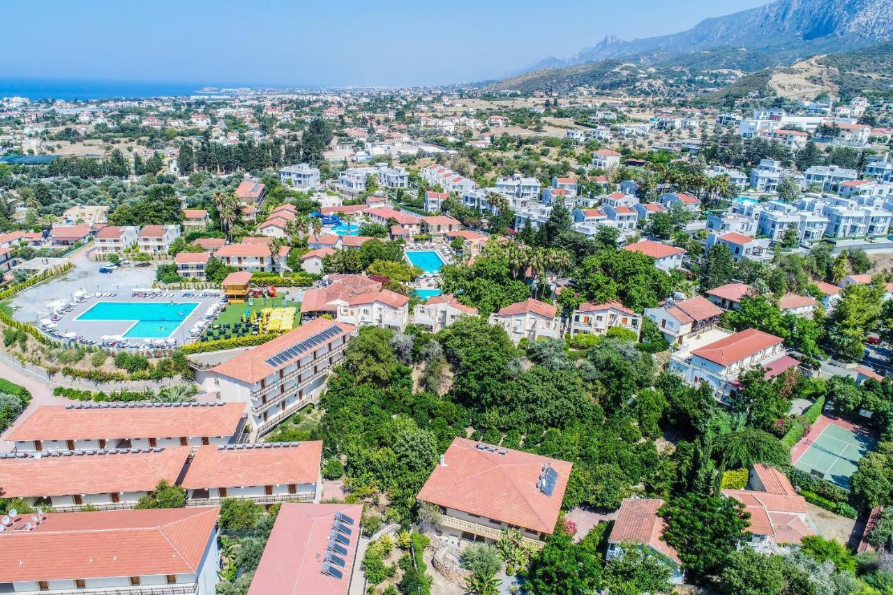 Riverside Garden Resort & Suna'S Beach Club Krini Buitenkant foto