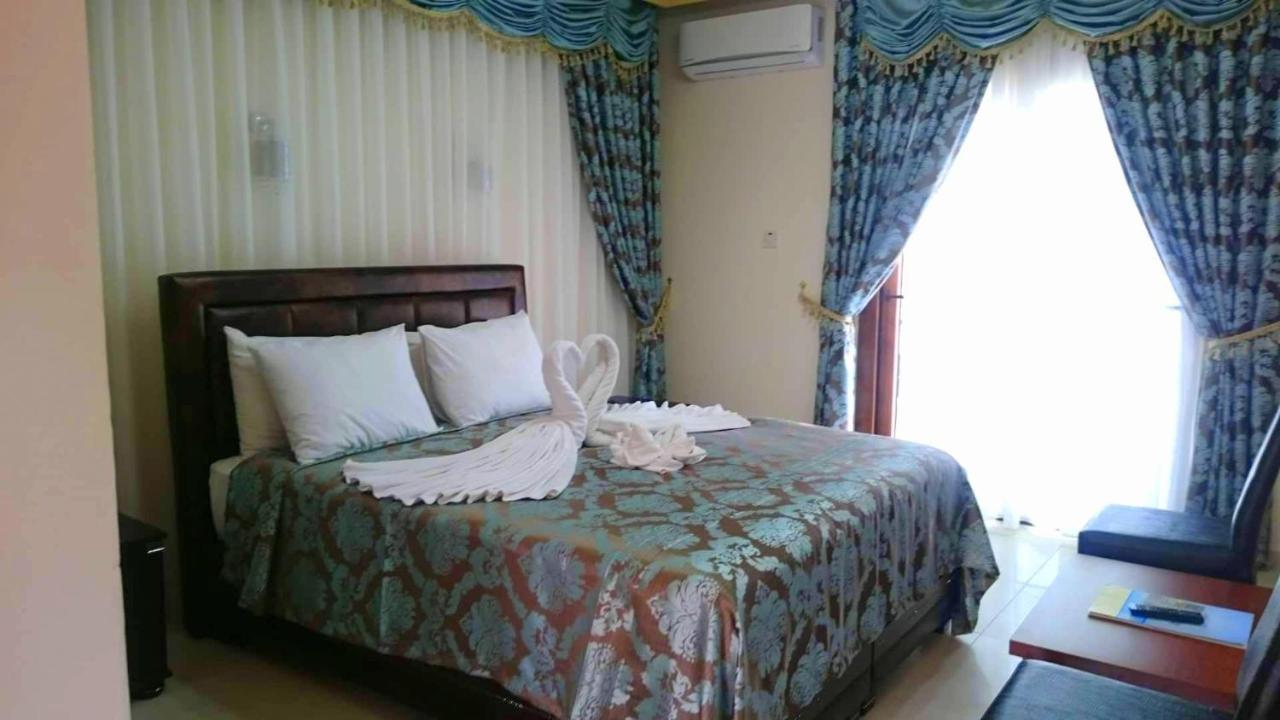 Riverside Garden Resort & Suna'S Beach Club Krini Buitenkant foto
