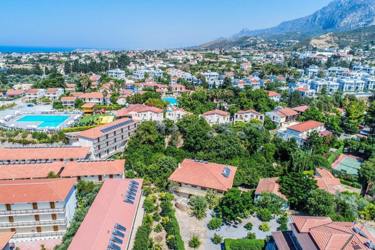 Riverside Garden Resort & Suna'S Beach Club Krini Buitenkant foto